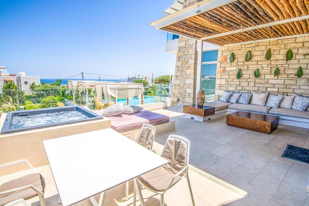 Made Of Blue Luxury Suites Collection Rethymno  ภายนอก รูปภาพ